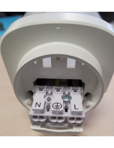 REGLETTE LED INTEGREE ETANCHE SANS TUBE-CROCHETS INOX SUSP