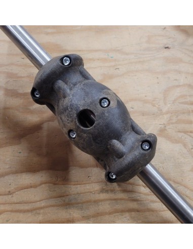 CYLINDRE A MORDILLER POUR TRUIE - MATIERE LIN/MAIS NOIR