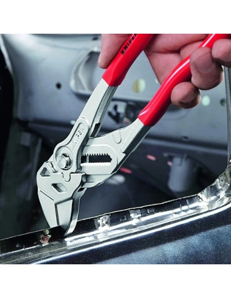 PINCE ET CLE PLATE A LA FOIS CHROME GAINE PVC